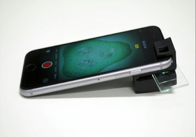 Smartphone microscope add-on clip