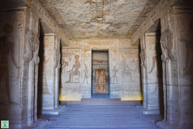 Templo de Hathor (Nefertari), Abu Simbel