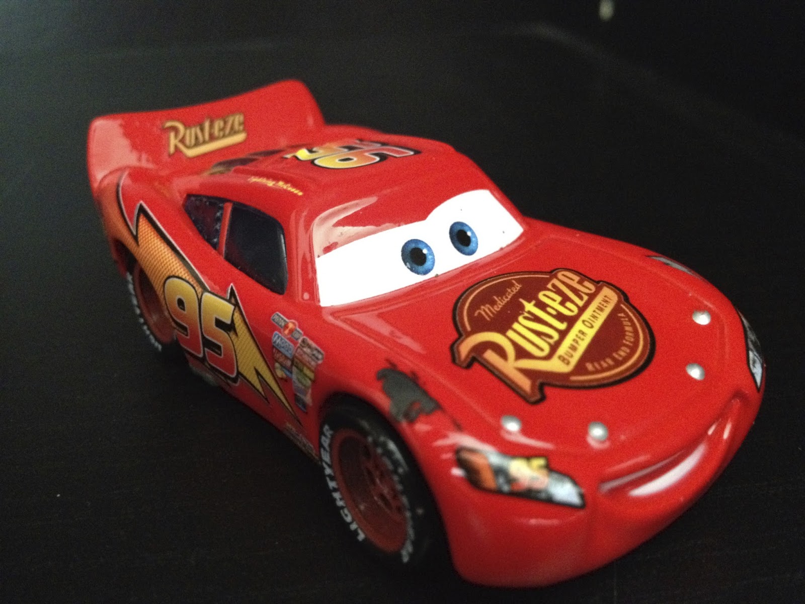 Dan The Pixar Fan Cars Tar Lightning Mcqueen.
