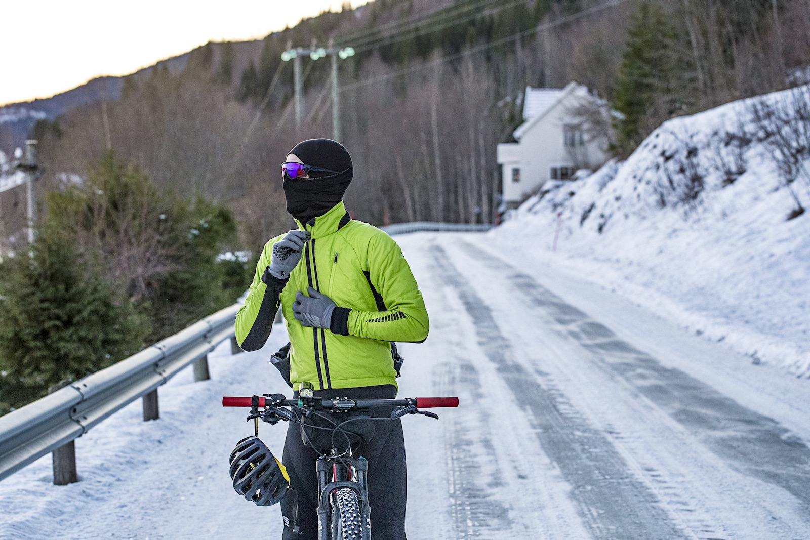Kit Tips – A Guide to Cold Weather Winter Cycle Clothing