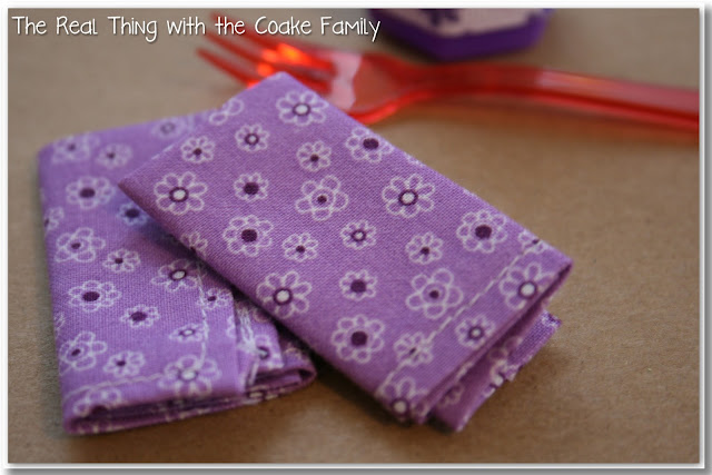 American Girl Party Doll Accessories - Tutorial on how to make doll sized napkins as well as other ideas for doll accessories. #AGDoll #Birthday #Party #AmericanGirlDoll