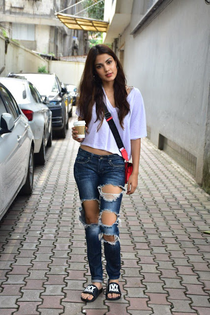 Rhea Chakraborty stunning in torn jeans