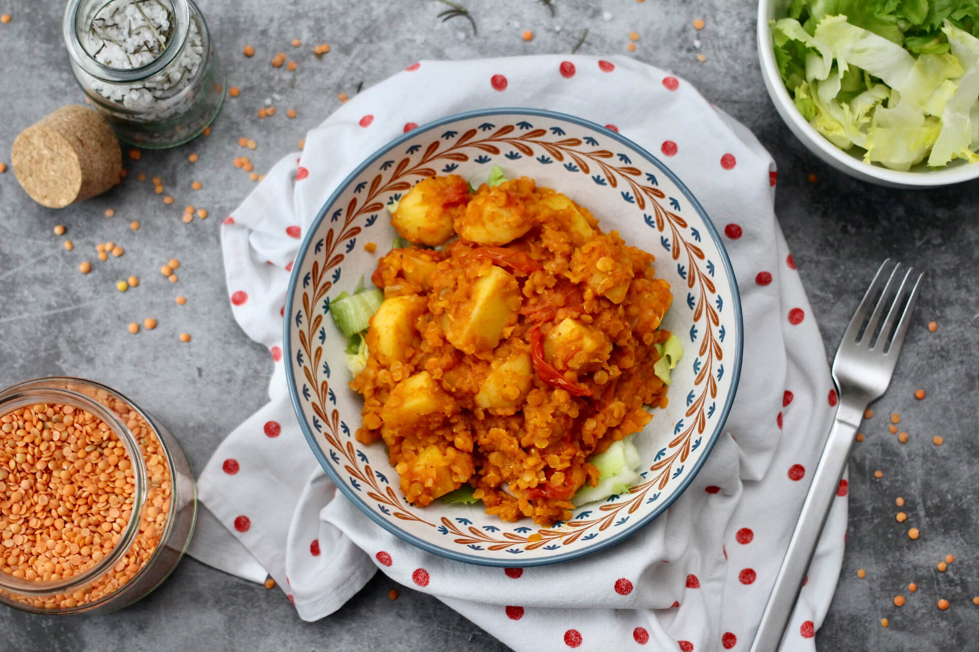 HOME OF HAPPY: ERDÄPFELCURRY MIT ROTEN LINSEN
