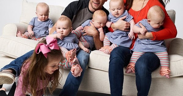 OutDaughtered S07E01 [Season 7 — Episode 1] Online (TV Shows)