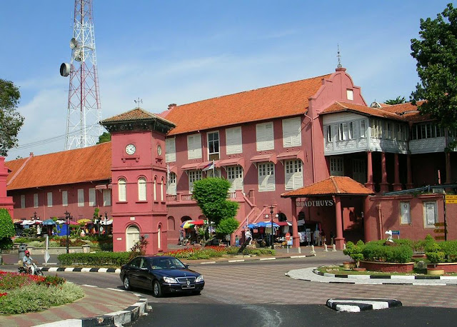 Visit Malacca, the pretty old town in Malaysia