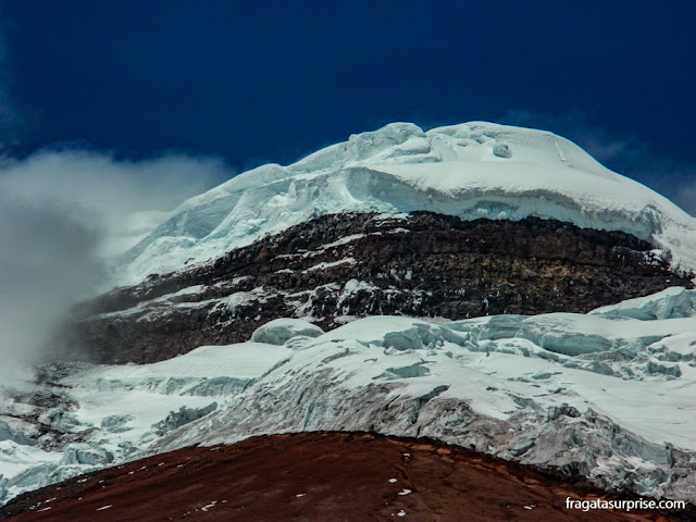 Neves eternas no cume do Vulcão Cotopaxi, Equador