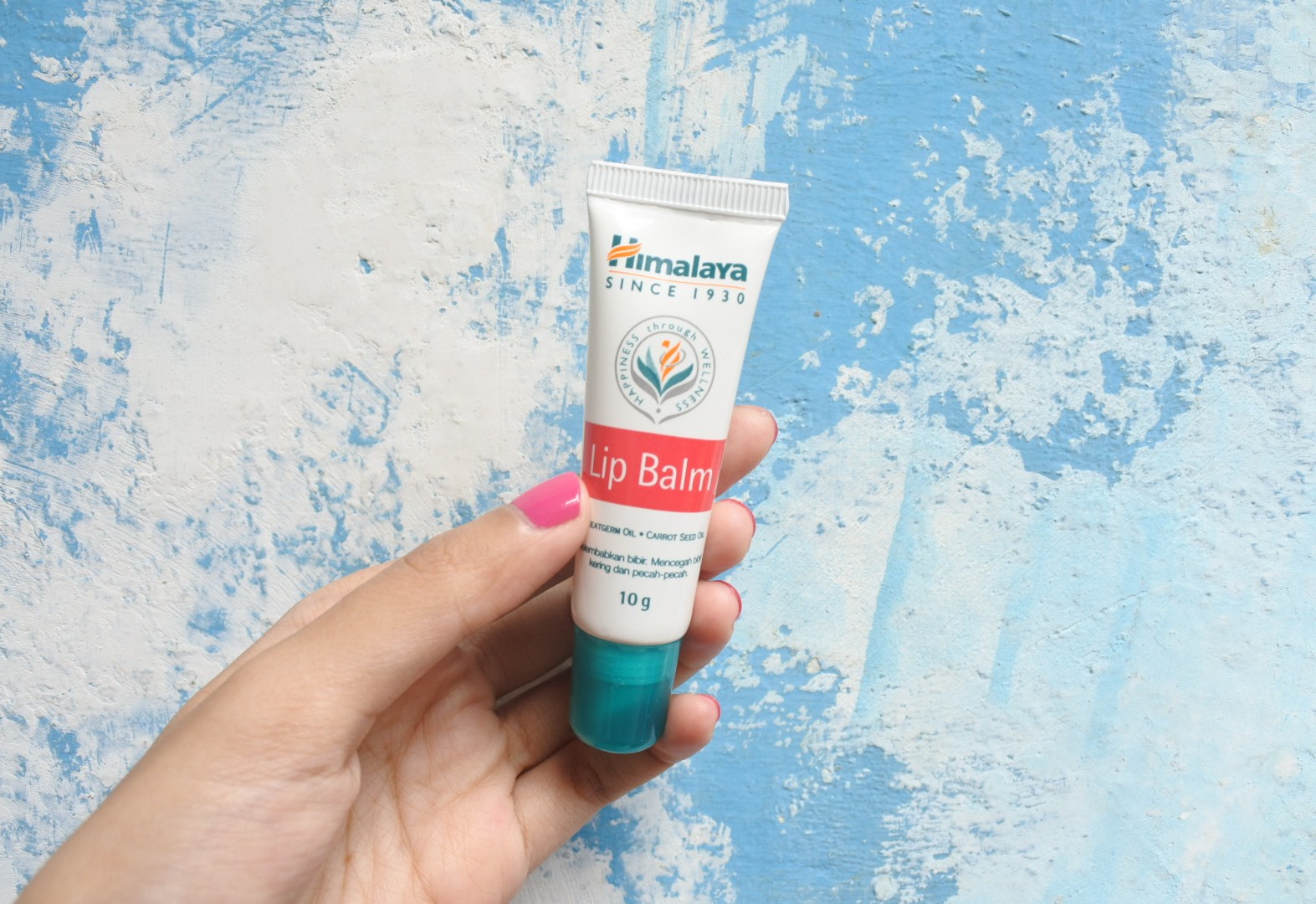 Review Himalaya Lip Balm DaretoChange by Indonesian Beauty Blogger