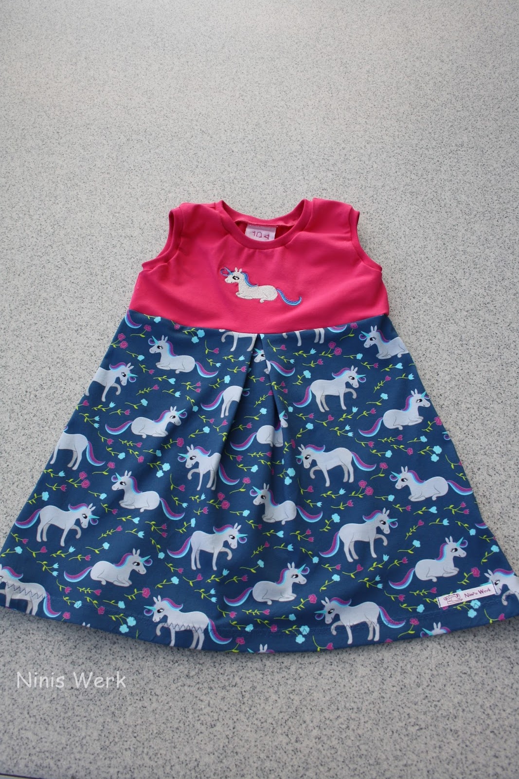 Freundin zu kleine brust