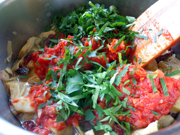 Njoki s artičokama 3 korak pripreme Gnocchi with artichokes by Laka kuharica: Sprinkle with parsley.