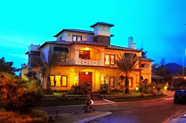 Mediterranean House Picture