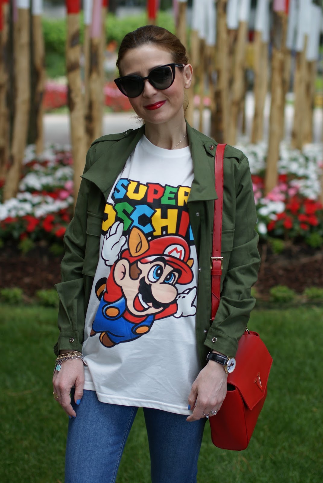 Moschino Super Moschino t-shirt with Tanooki Mario from Super Mario bros, Lookbook Store army green jacket on Fashion and Cookies fashion blog, fashion blogger style