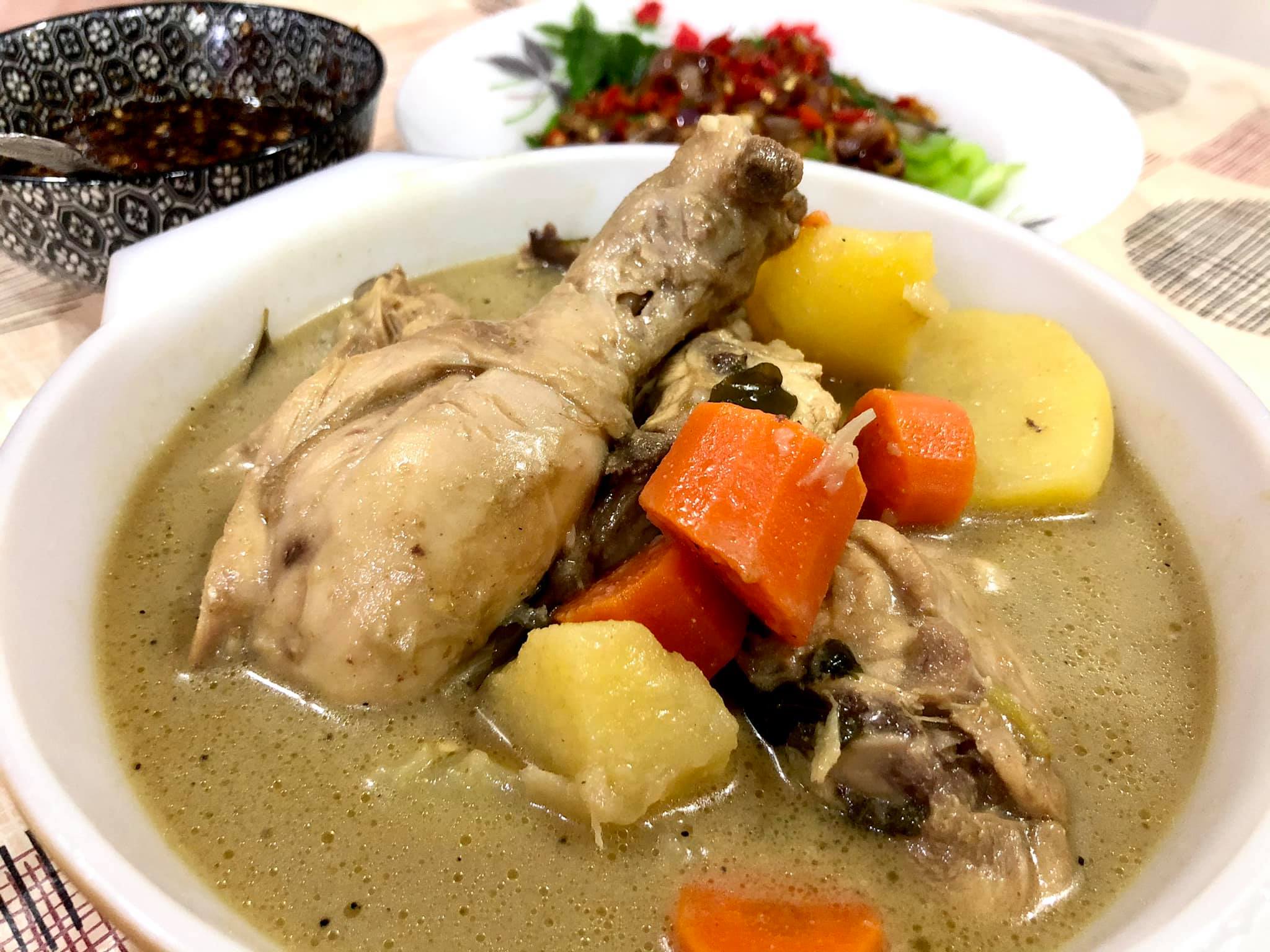 Ayam masak thai che nom