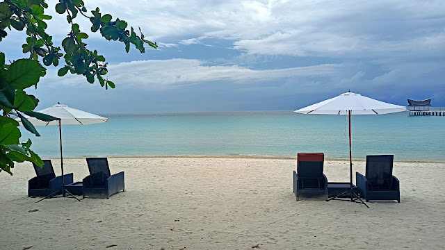 Ayi Del Rosario stares at Malamawi beach