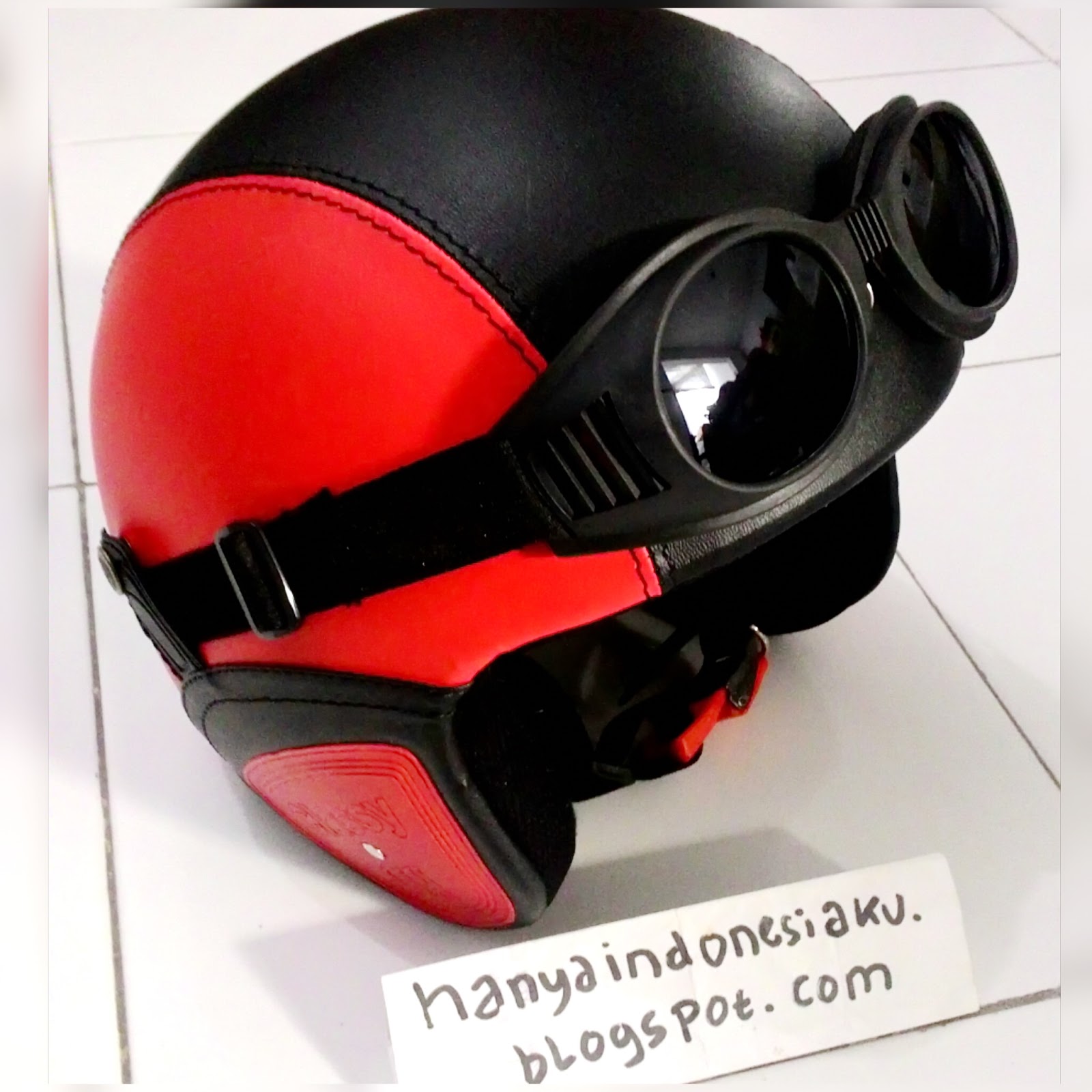 retro helm vespa