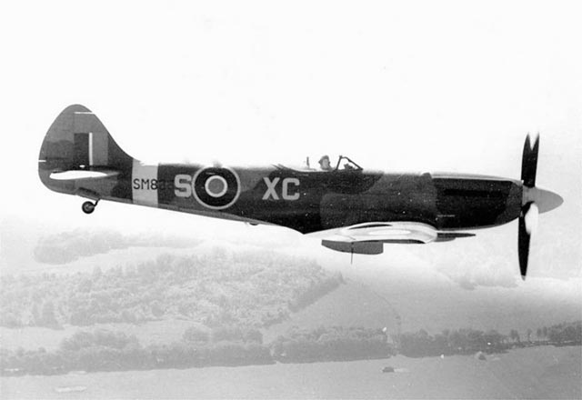Spitfire Mk. XIV worldwartwo.filminspector.com