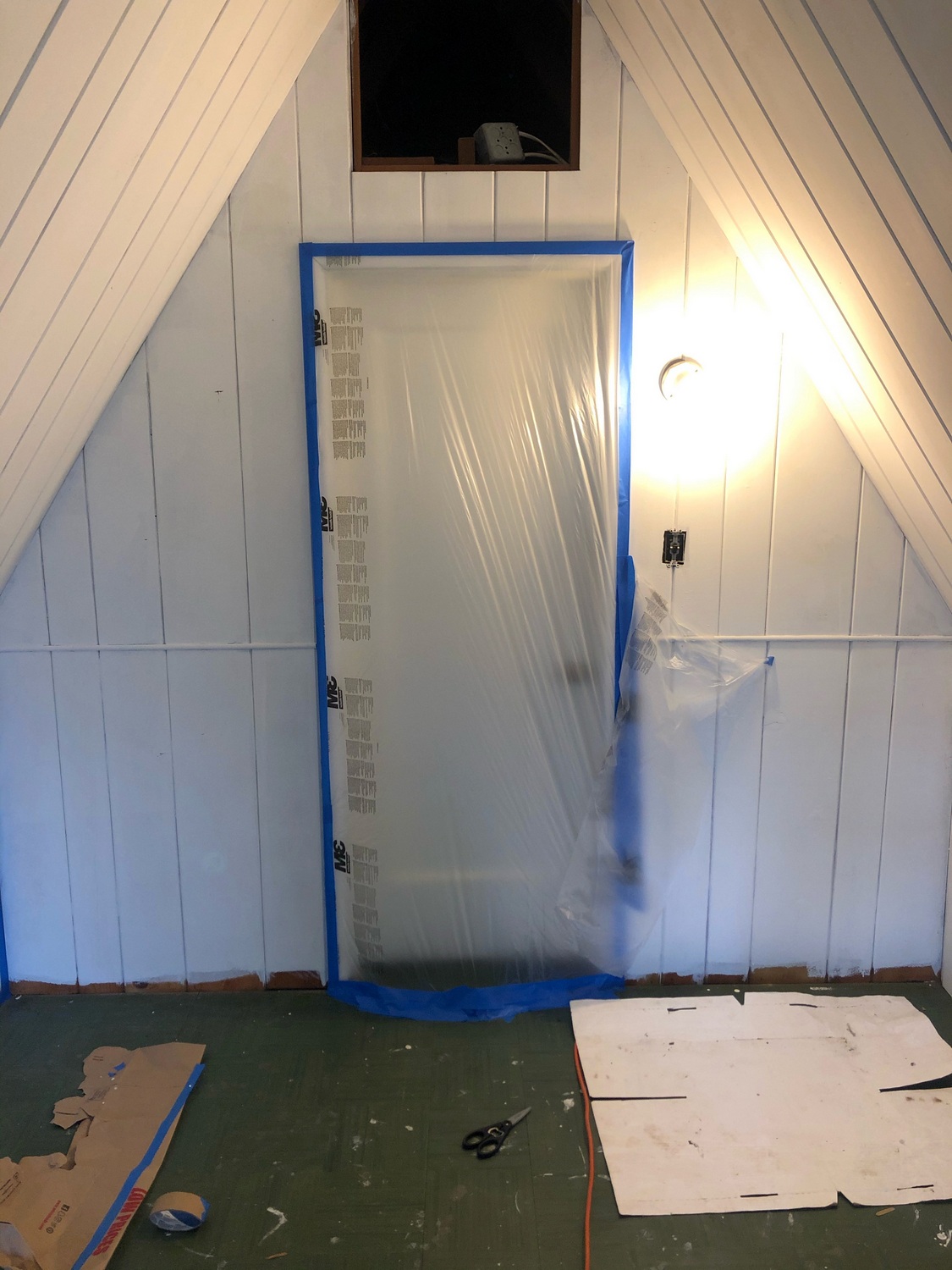 How to paint wood paneling (spray and/or roll!) / Create / Enjoy