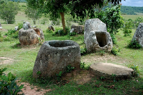 Mysterious Plain of Jars - A Megalithic Archaeological Mystery