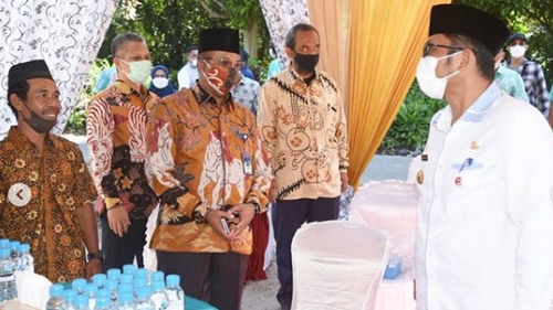 Wako Resmikan Bedah Rumah Warga Tak Layak Huni Bantuan Perumda Air Minum Kota Padang di Kampung Koto
