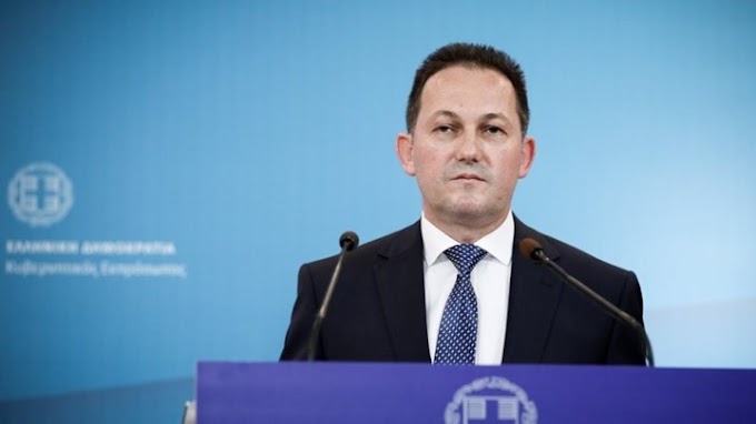 Πέτσας: Να μαζευτούμε μεσημέρι και όχι βράδυ Χριστούγεννα και Πρωτοχρονιά 