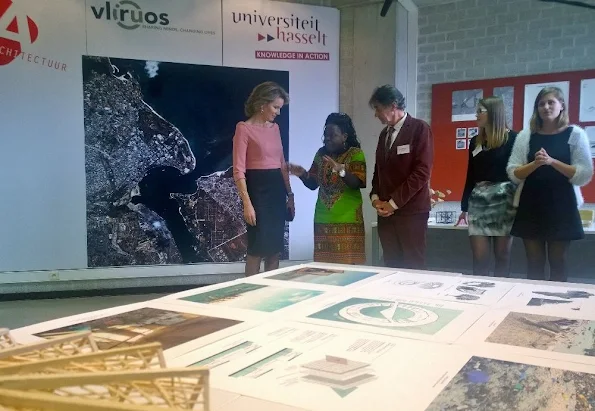 Queen Mathilde of Belgium visited the Campus Diepenbeek of the UHasselt university  to learn about the functioning of the Flemish Interuniversity Council for University Development (VLIR-UOS).