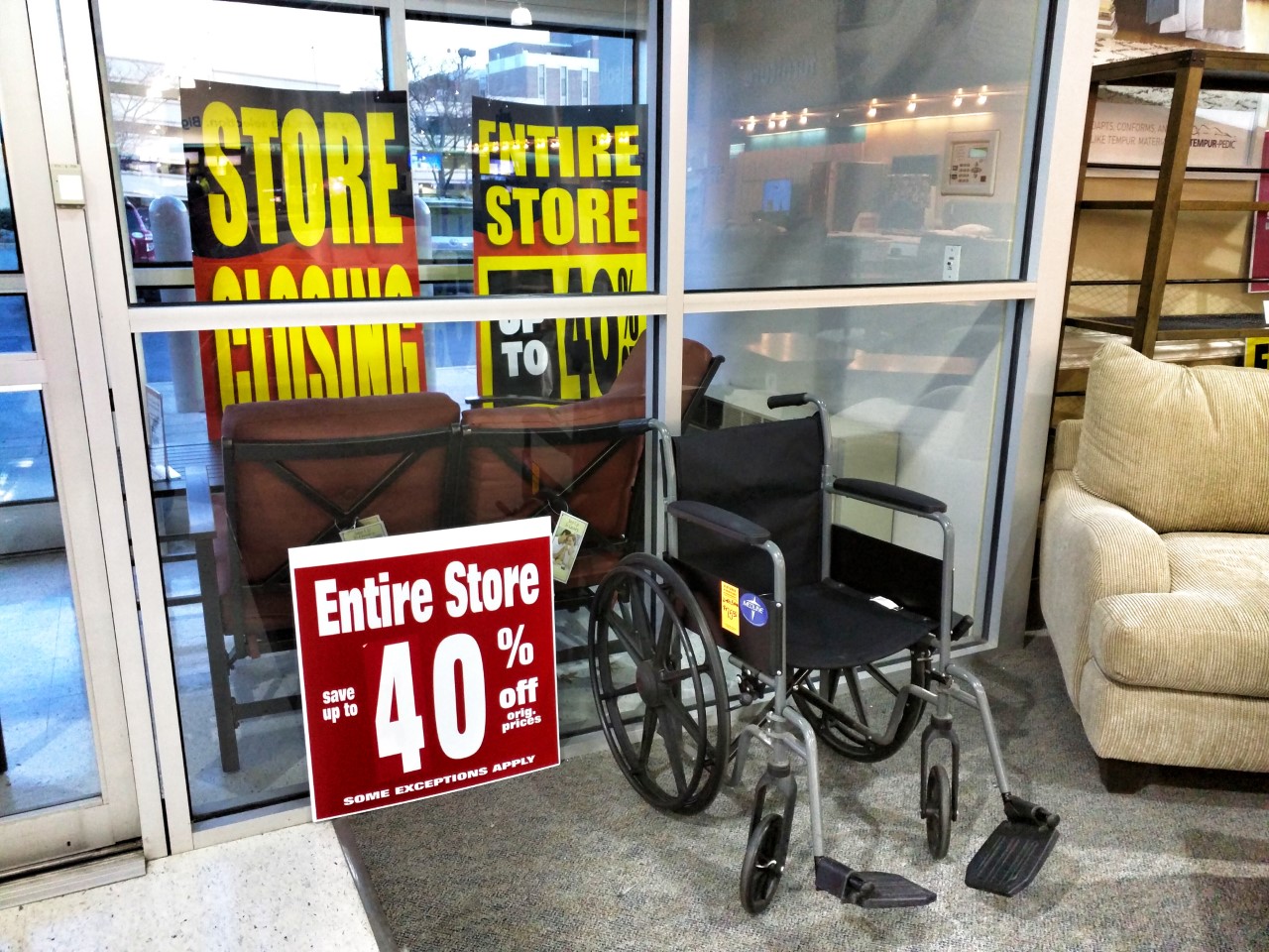 Rockville Nights The Death Of Hh Gregg In Rockville Photos