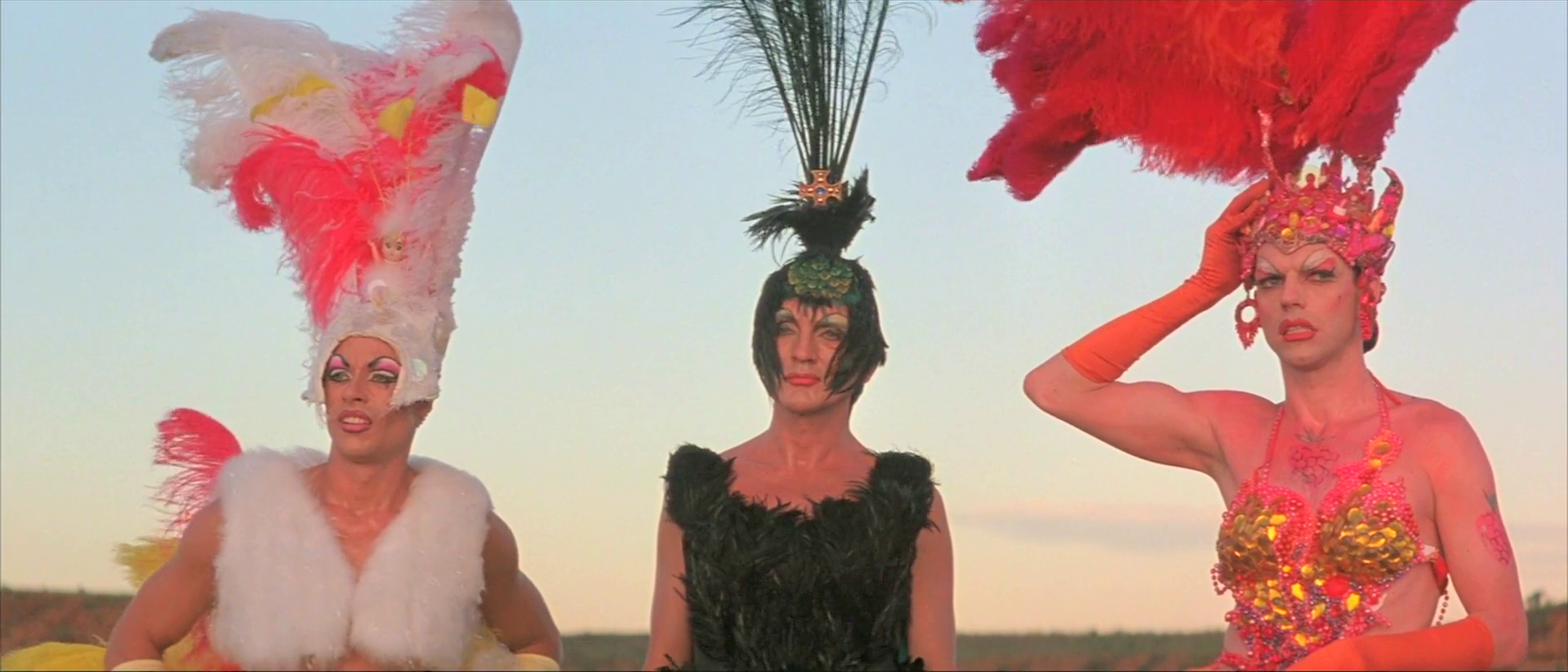 Hai da spicciare? — Hugo Weaving, “The Adventures of Priscilla