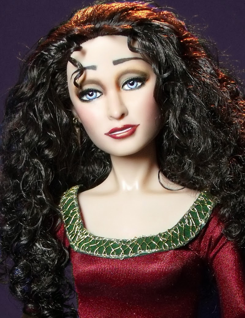 Aesthetic Perfections: MakeUp Monday - Mother Gothel from. 