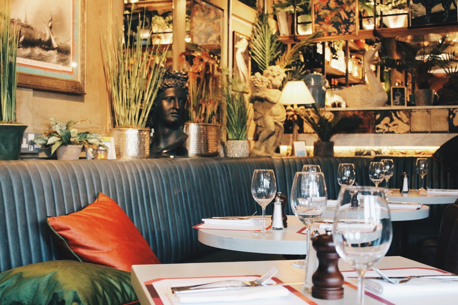 Bills Southampton & their fresh new look Alice Anne