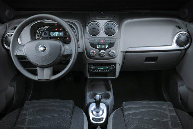 carro Agile Automático 2013 - interior