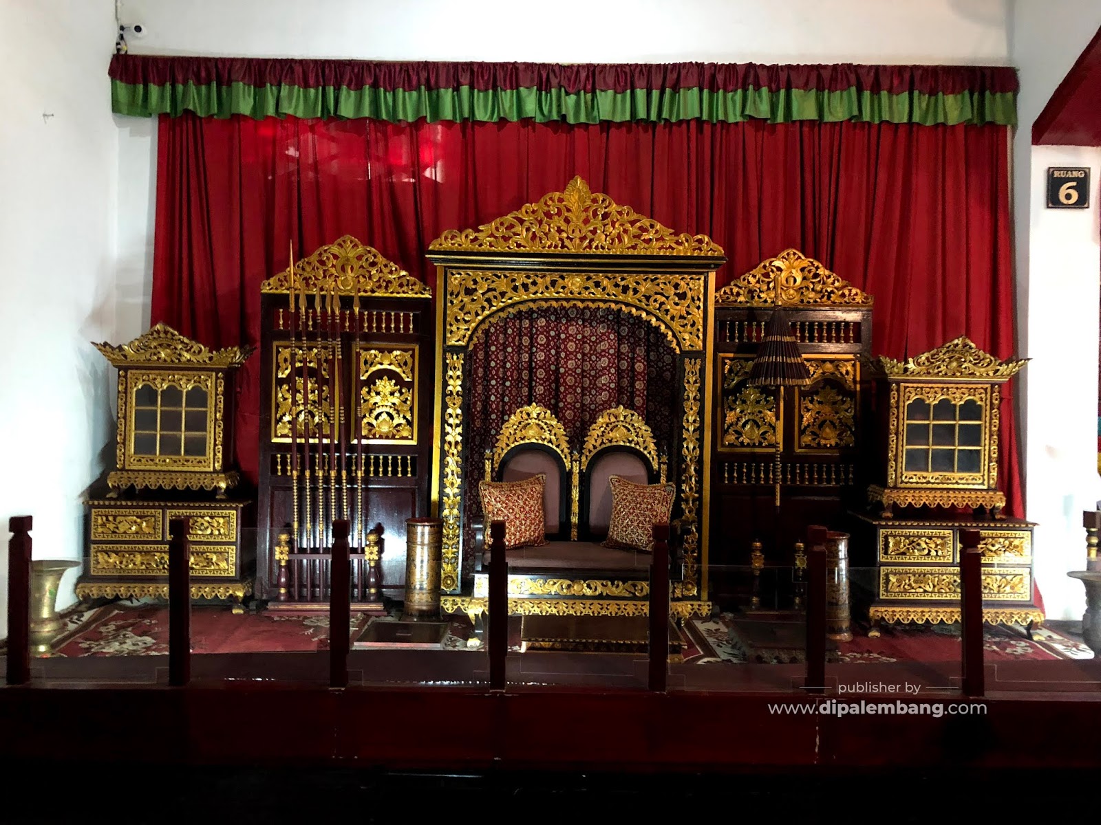 Melihat Sejarah Kerajaan Sriwijaya di Museum Sultan Mahmud Badaruddin 2