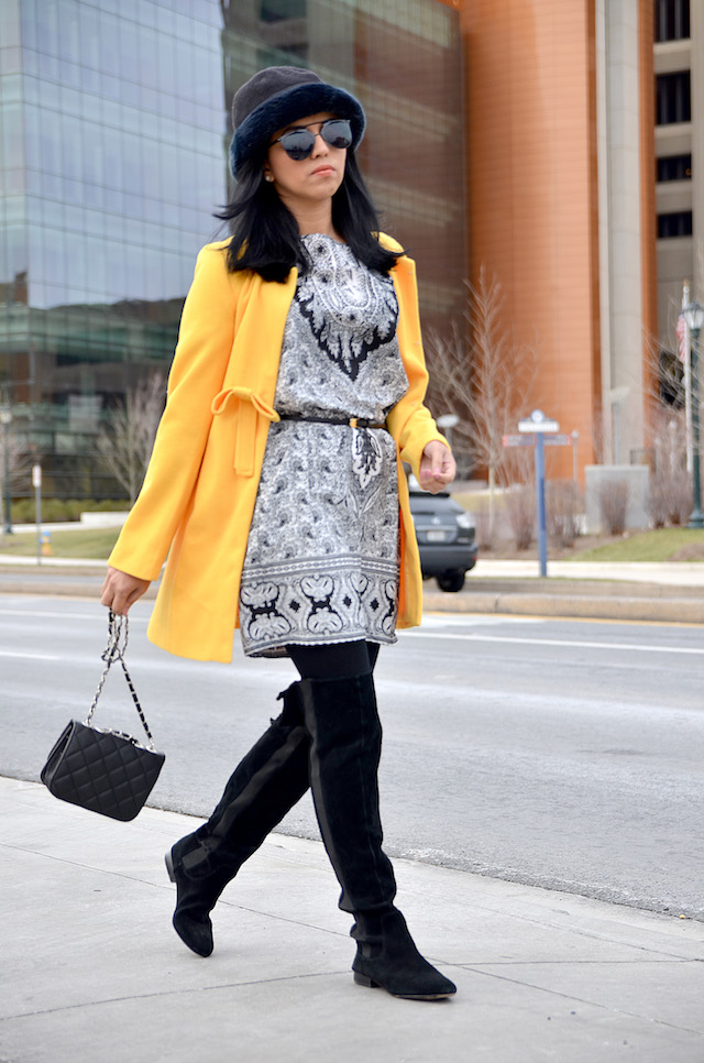 Yellow Coat and Over Knee Boots-MariEstilo-Winter Style-Color touch-pantone-fashionblogger-moda el salvador