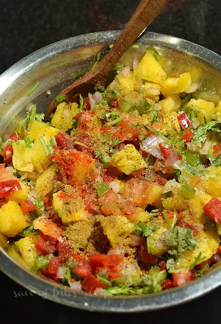 how to make easy spicy Pineapple Jalapeno salsa