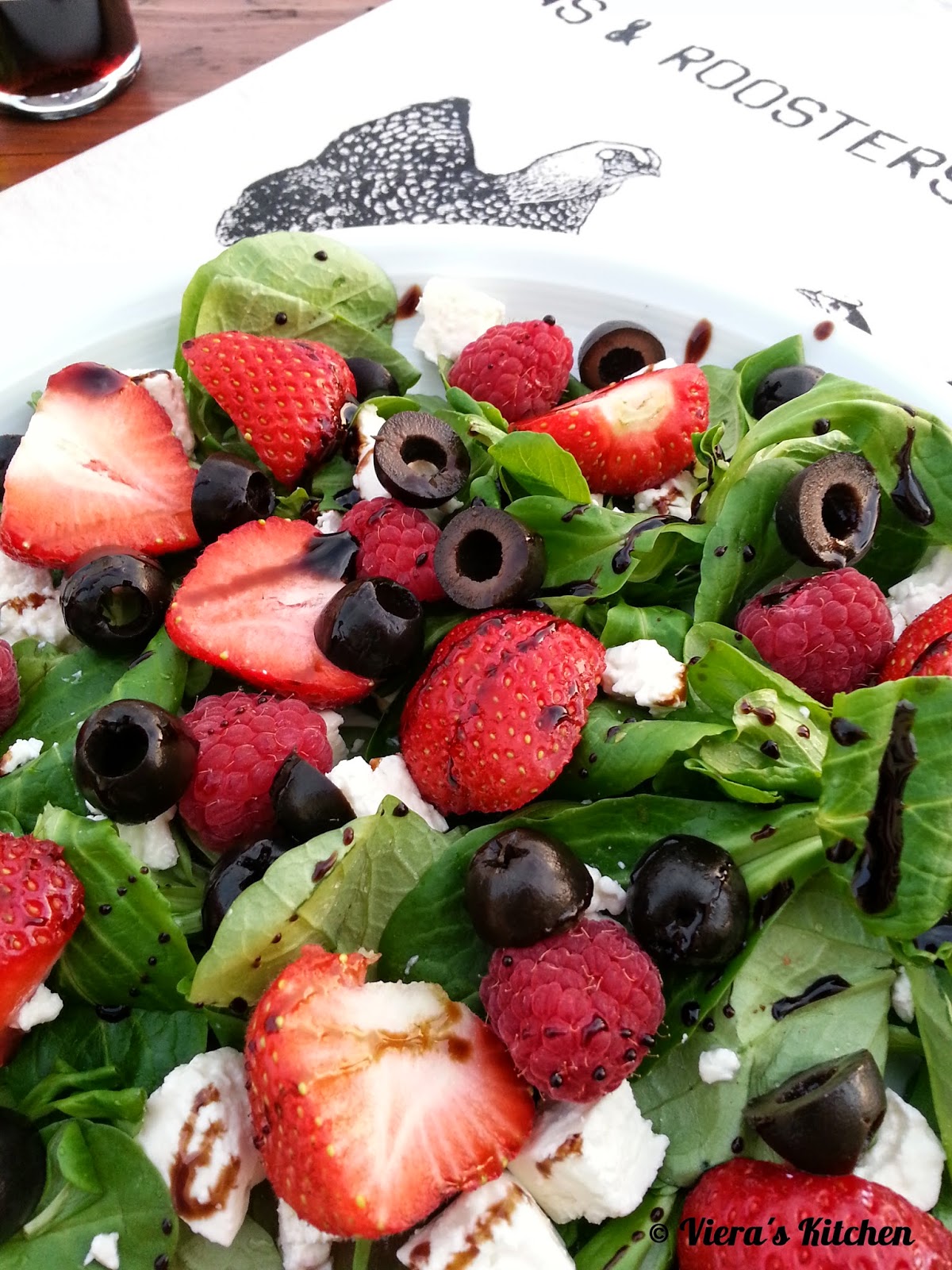 Viera´s Kitchen: Sommerlicher Salat mit Beeren