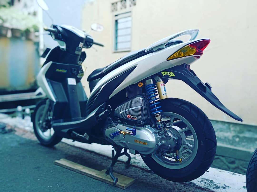 Ide Modifikasi Vario 110 Fi Minimalis Paling Nyentrik