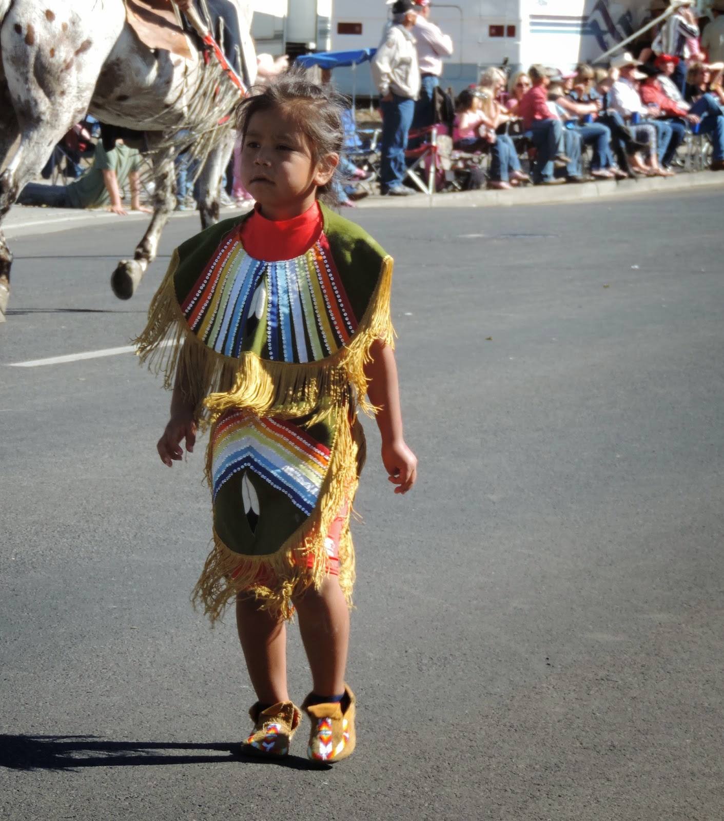 2015 TRAVELS : WESTWARD HO! PARADE AT PENDLETON ROUND-UP