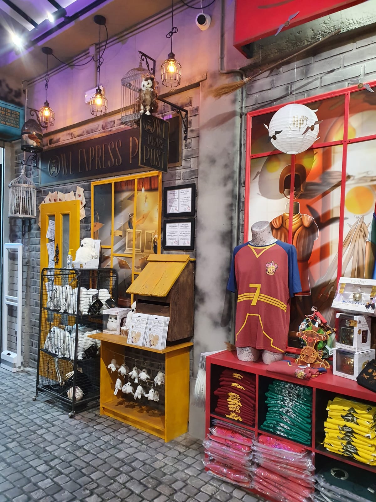 VIAJAR CODE: Verónica: Tienda Harry Potter en Barcelona