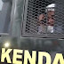 Selesai Sidang, Teriakan Habib Rizieq Shihab dari Mobil Tahanan: Jangan Behenti Lawan Kezaliman!