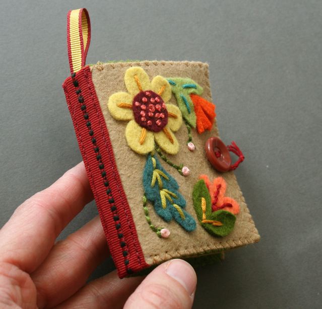 Wool Felt Needle Book, Needle Case, Needle Holder, Needle Organizer, Sewing  Case, Sewing Accessory, Gift for Her, Quilting Needle Case 