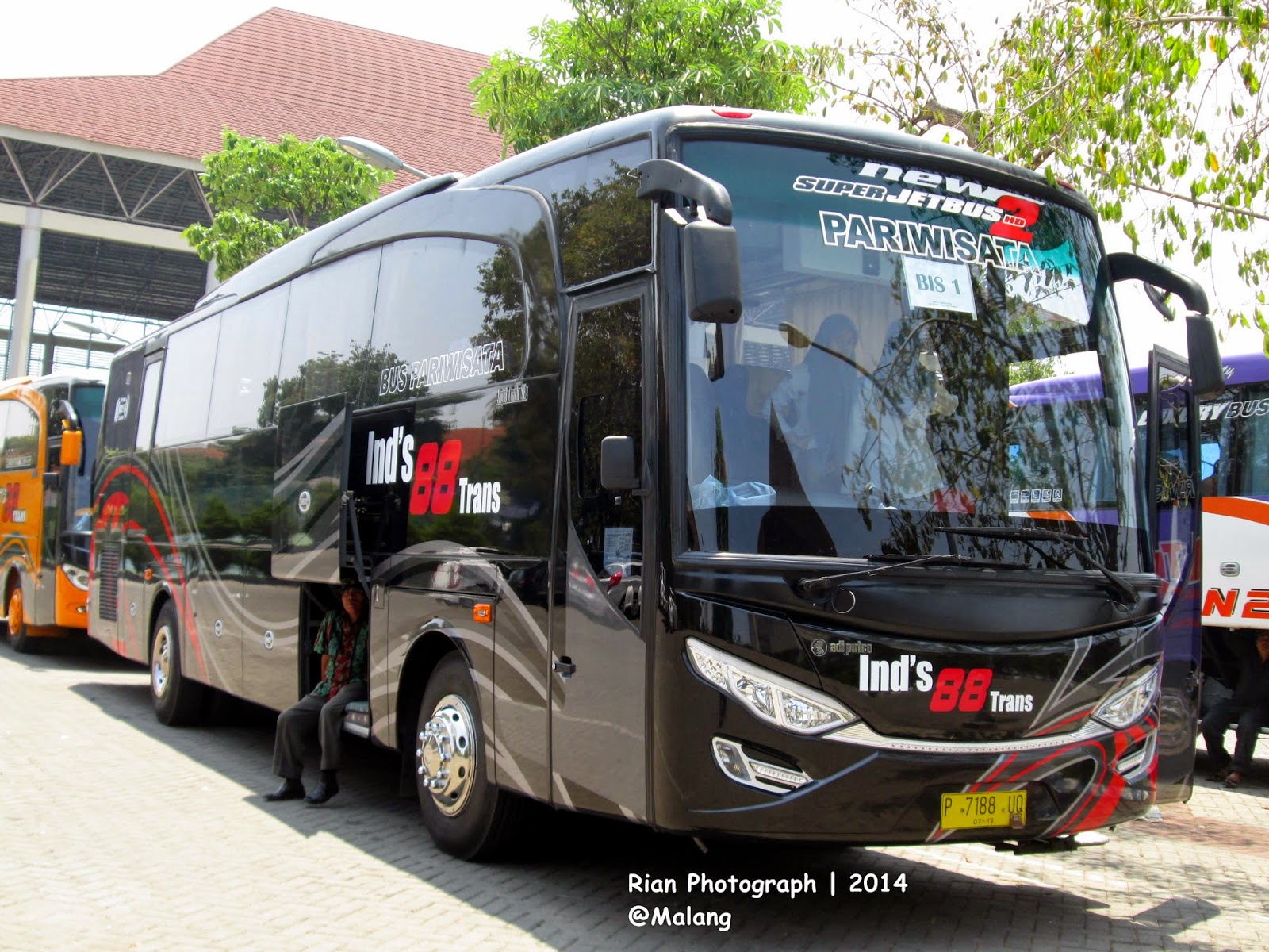 Rian Hari BisManiaCommunity: Jetbus2 HD Ind's 88 Trans