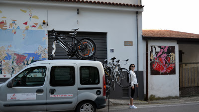 things to do in naples cycling excursions to Amalfi Sorrento Pompeii coast experiences carbon road bike rental napoli naples 