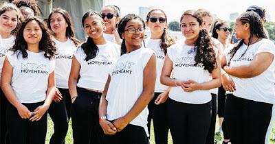 Women and girls of the Movemeant Foundation