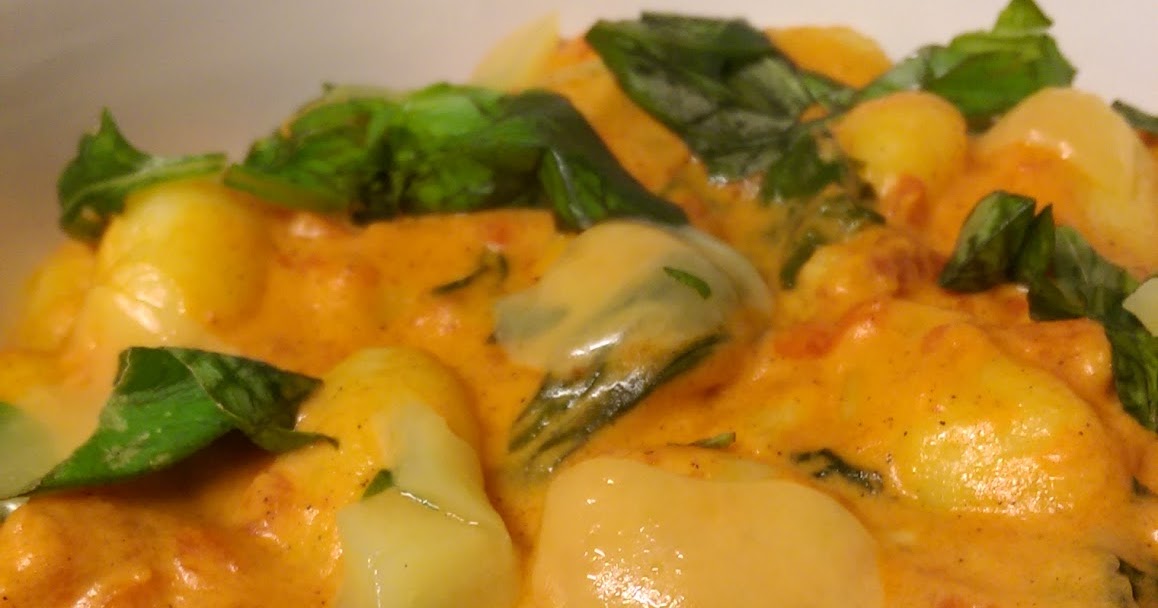 nosaibasfood ) Gnocchi in a creamy tomato sauce