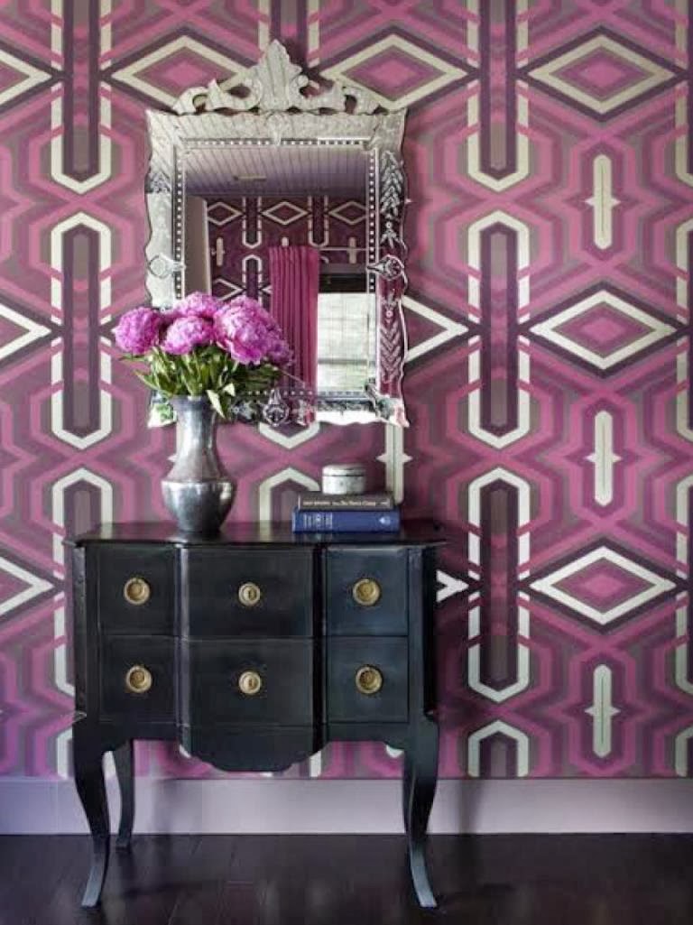 Diseño de Interiores con Tonalidades en Rosa y Púrpura