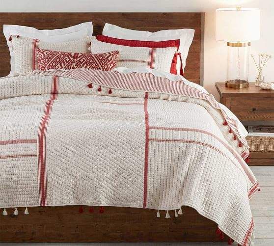 Pine Cones and Acorns Holiday and Winter Bedding