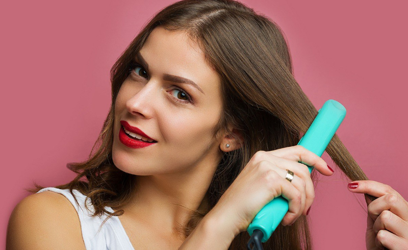 13 Hairstyle Mistakes That Age You the Most