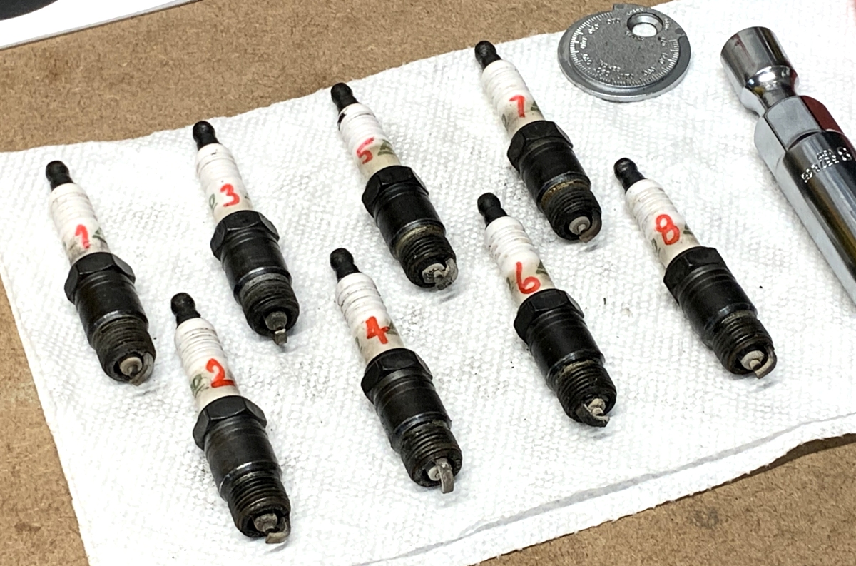 1976 Corvette Stingray Restore, Repair, Detail Changing Spark Plugs