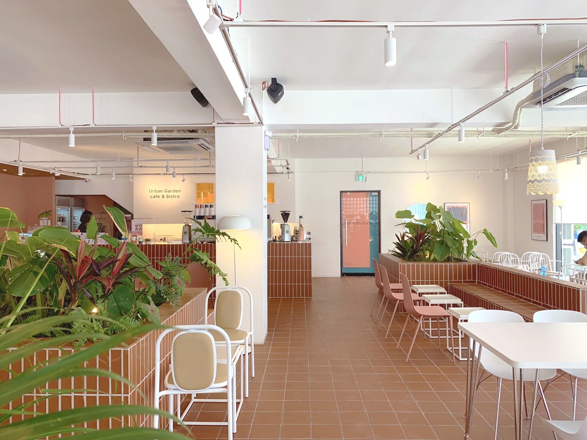 LET'S GO TO: URBAN GARDEN CAFE & BISTRO — heydays with hanna