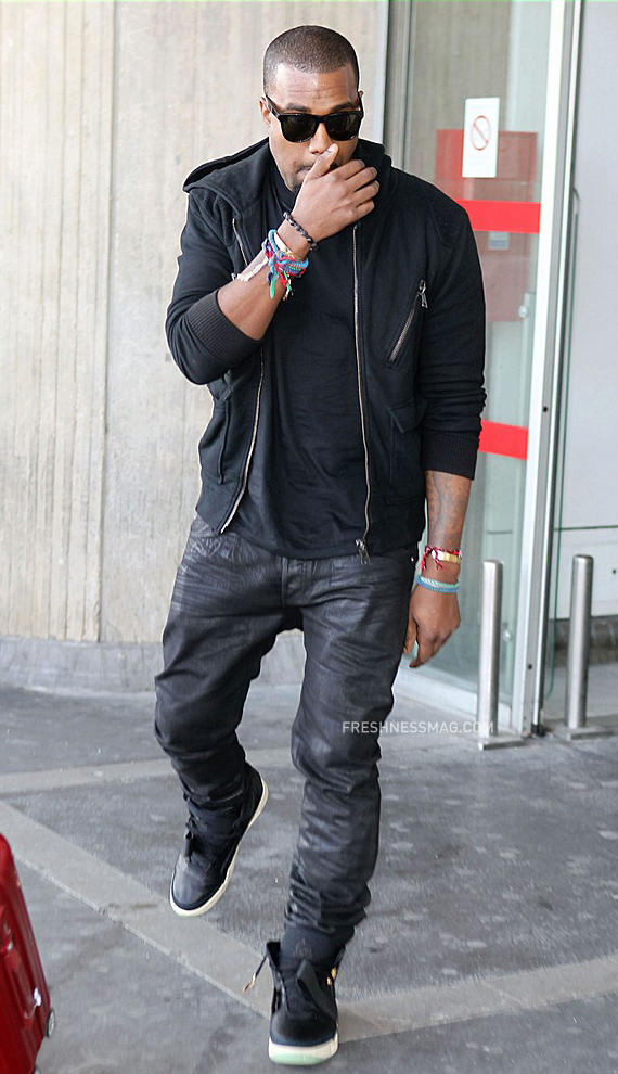 Nasa Frsh: Kanye West Wearing Nike Air Yeezy II