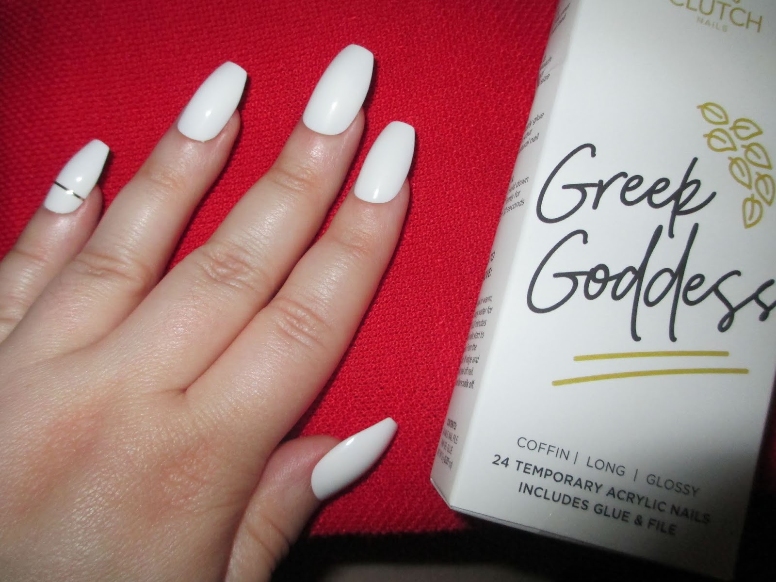 Whats Inside Your Beauty Bag? Clutch Nails Greek Goddess