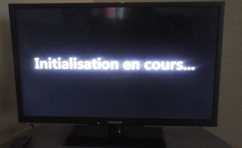 Télévision SABA TV bloquer sur « initialisation en cours » Fix